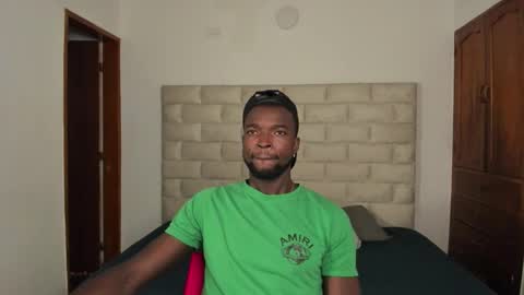 Dylan Taylor online show from November 2025 12:20:01 PM