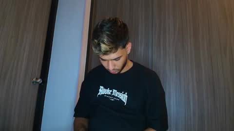 dylanxfun online show from December 2025 06:11:01 AM