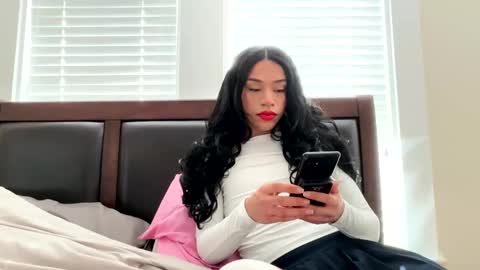 Dynasty online show from September 2025 05:36:02 PM