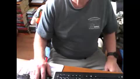 Snapshot of dyxson chatting on April 2026 04:42:02 PM dyxson online show from April 2026 04:42:02 PM