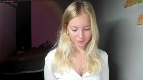 fansly - yourbestbaby online show from December 2024 03:52:02 AM