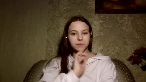 Yuni online show from April 2026 06:10:01 PM