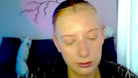 Lily online show from April 2026 07:01:01 AM