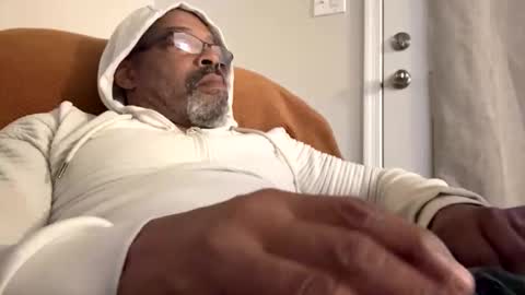 Snapshot of easternjerk chatting on May 2026 06:40:01 AM easternjerk online show from May 2026 06:40:01 AM