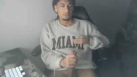 eater4902 online show from April 2026 11:04:02 AM