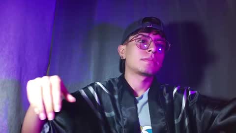 Snapshot of eather_luxury chatting on January 2025 08:57:02 PM eather_luxury online show from January 2025 08:57:02 PM