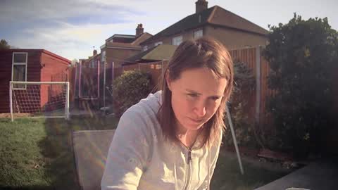 Nadia Ferreira  online show from March 2026 10:22:02 AM