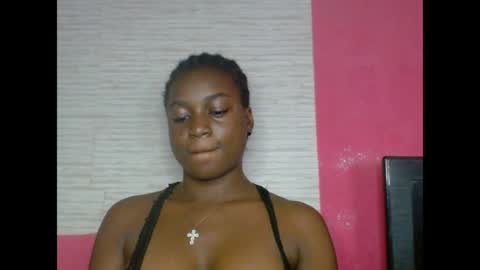 Snapshot of eatuupx chatting on May 2026 02:07:01 AM eatuupx online show from May 2026 02:07:01 AM