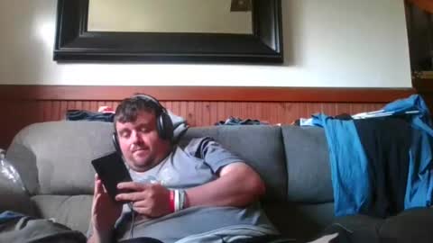 Snapshot of eazyb1991 chatting on June 2026 09:28:02 PM Eazyb91 online show from June 2026 09:28:02 PM