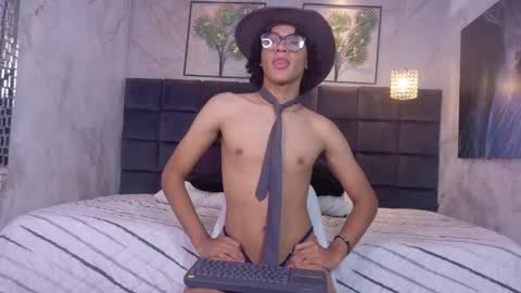 Snapshot of eboneycurly chatting on September 2025 06:31:02 PM eboneycurly online show from September 2025 06:31:02 PM
