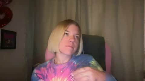 Snapshot of ebony8ivory chatting on June 2026 03:40:01 AM americnbarbie online show from June 2026 03:40:01 AM