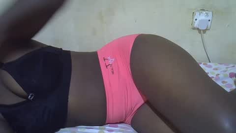 Snapshot of ebony_flower4 chatting on March 2025 06:58:01 AM ebony_flower4 online show from March 2025 06:58:01 AM