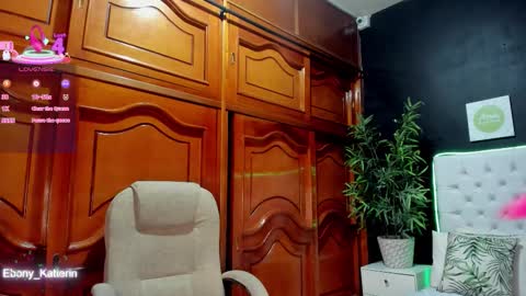 ebony_katterin online show from December 2025 10:42:01 AM