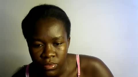 Snapshot of ebony_lynne chatting on April 2026 02:26:01 PM ebony_lynne online show from April 2026 02:26:01 PM