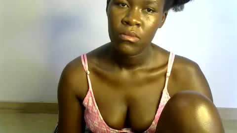 Snapshot of ebony_lynne chatting on May 2026 09:31:02 PM ebony_lynne online show from May 2026 09:31:02 PM