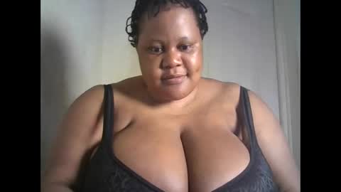 ebony_magixs online show from October 2025 06:33:01 AM