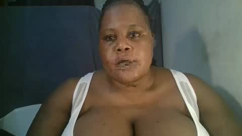 ebony_magixs online show from April 2026 07:00:01 PM