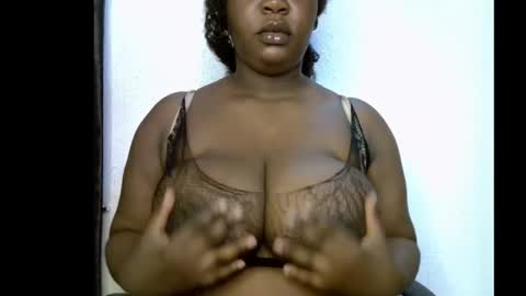 Snapshot of ebony_plumx12 chatting on September 2025 08:47:02 AM Prisy online show from September 2025 08:47:02 AM
