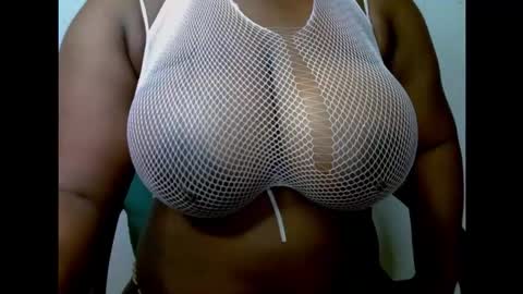 Snapshot of ebony_plumx12 chatting on September 2025 08:16:01 AM Prisy online show from September 2025 08:16:01 AM