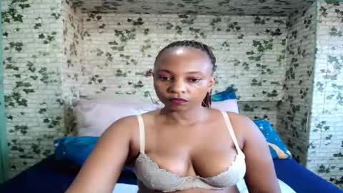 Snapshot of ebony_seduction00 chatting on June 2026 06:04:01 AM ebony_seduction00 online show from June 2026 06:04:01 AM