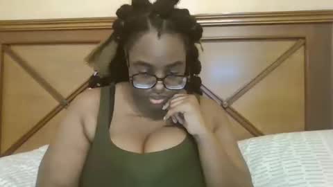 Snapshot of ebonybigtitqueen0 chatting on January 2026 10:26:01 PM ebonybigtitqueen0 online show from January 2026 10:26:01 PM