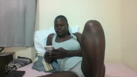 Snapshot of ebonyblack28 chatting on September 2025 10:28:01 AM MELVINE online show from September 2025 10:28:01 AM