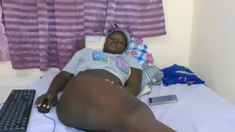 Snapshot of ebonyblack28 chatting on October 2025 06:05:02 AM MELVINE online show from October 2025 06:05:02 AM