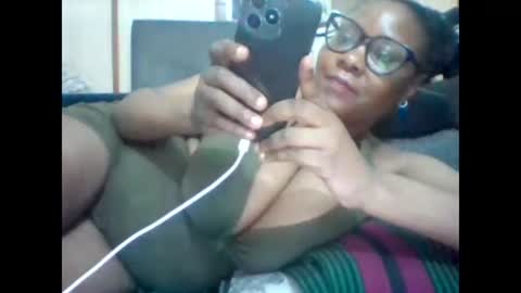 MAMITO online show from December 2024 12:49:01 PM