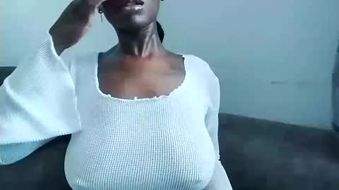 Ebony Melanie online show from February 2025 11:55:01 AM