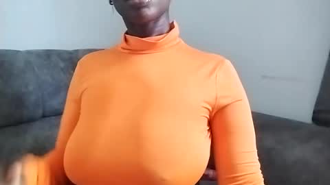 Ebony Melanie online show from February 2025 01:27:01 PM