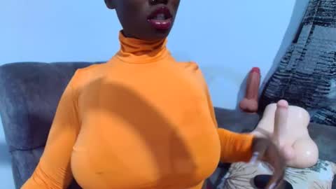 Ebony Melanie online show from February 2026 10:39:02 PM