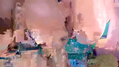 Lyn online show from December 2024 10:14:01 AM