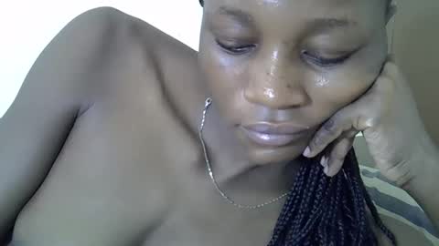 Snapshot of ebonycutegal4 chatting on September 2025 09:00:01 AM MELLEN online show from September 2025 09:00:01 AM