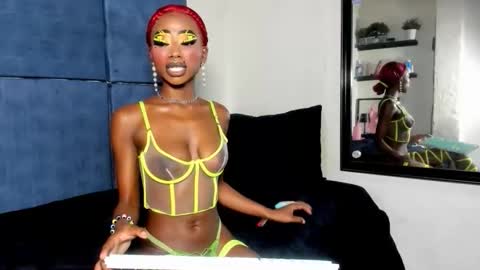 Snapshot of ebonydollx69 chatting on March 2026 10:59:02 AM Pearl online show from March 2026 10:59:02 AM