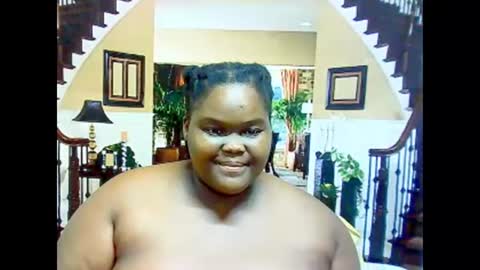 ebonyhotbuns4u2luv online show from February 2025 10:04:01 PM