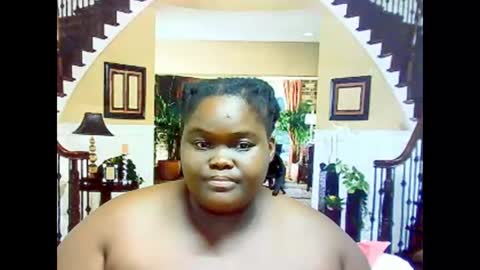 ebonyhotbuns4u2luv online show from February 2025 01:10:01 AM