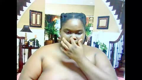 ebonyhotbuns4u2luv online show from February 2025 01:19:02 PM