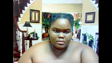 ebonyhotbuns4u2luv online show from February 2025 07:01:01 AM