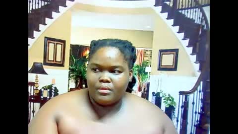 ebonyhotbuns4u2luv online show from February 2025 10:39:01 AM