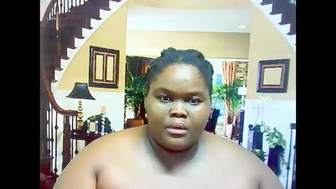 ebonyhotbuns4u2luv online show from March 2025 09:43:01 PM