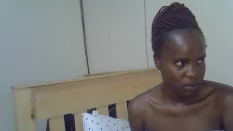 Ebony Luxe online show from April 2026 12:02:01 PM