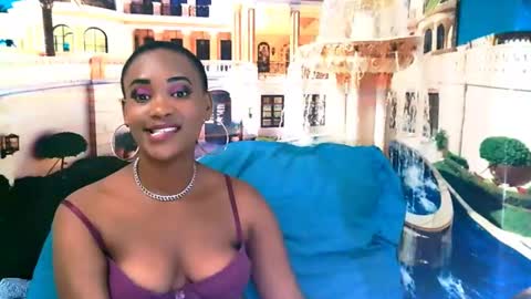 Snapshot of ebonyolive69 chatting on December 2024 06:39:01 PM Cindy online show from December 2024 06:39:01 PM