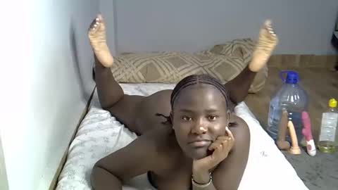 Snapshot of ebonyrapunzelle chatting on June 2026 06:46:02 PM ebonyrapunzelle online show from June 2026 06:46:02 PM