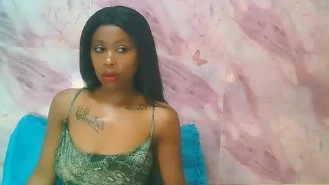 Snapshot of ebonysexyred chatting on March 2026 06:25:01 PM Lucy online show from March 2026 06:25:01 PM