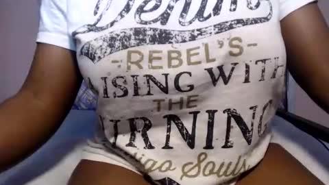 ebonysmiles00 online show from May 2026 06:31:02 PM