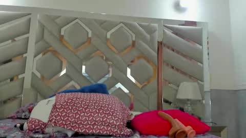 ebonysquirtcol online show from November 2025 10:41:02 PM