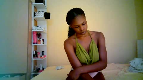 Snapshot of ebonytanqueen chatting on June 2026 09:05:02 PM ebonytanqueen online show from June 2026 09:05:02 PM