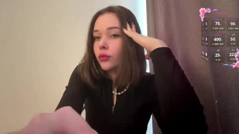 Mia online show from April 2026 10:10:01 AM