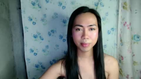 eddfox001 online show from April 2026 02:33:01 PM