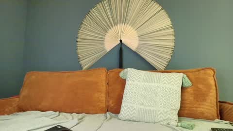 Snapshot of eddieds chatting on December 2024 03:04:02 AM Eddie online show from December 2024 03:04:02 AM